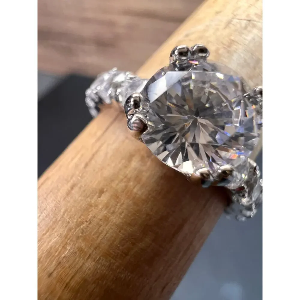 Cubic zirconia sterling silver ring size 7